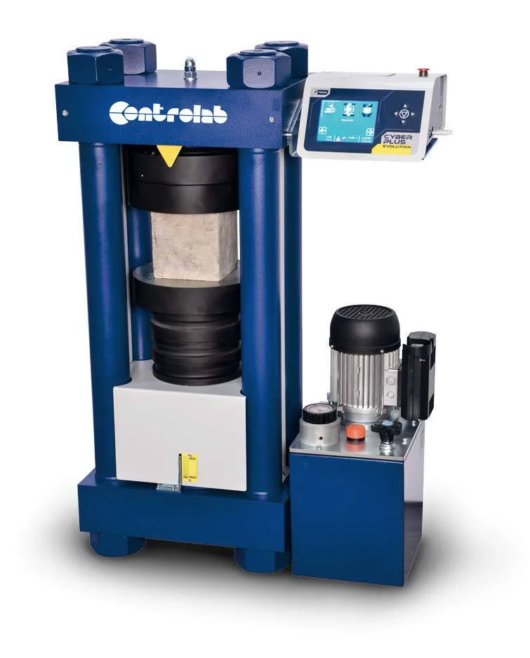 PRESSE A BETON ELECTRONIQUE ET MECANIQUE